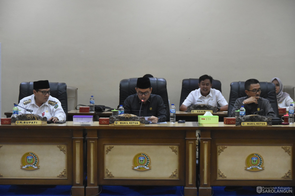 27 Desember 2023 - Rapat Paripurna Evaluasi Reses Tahap 3 Di Gedung DPRD Sarolangun