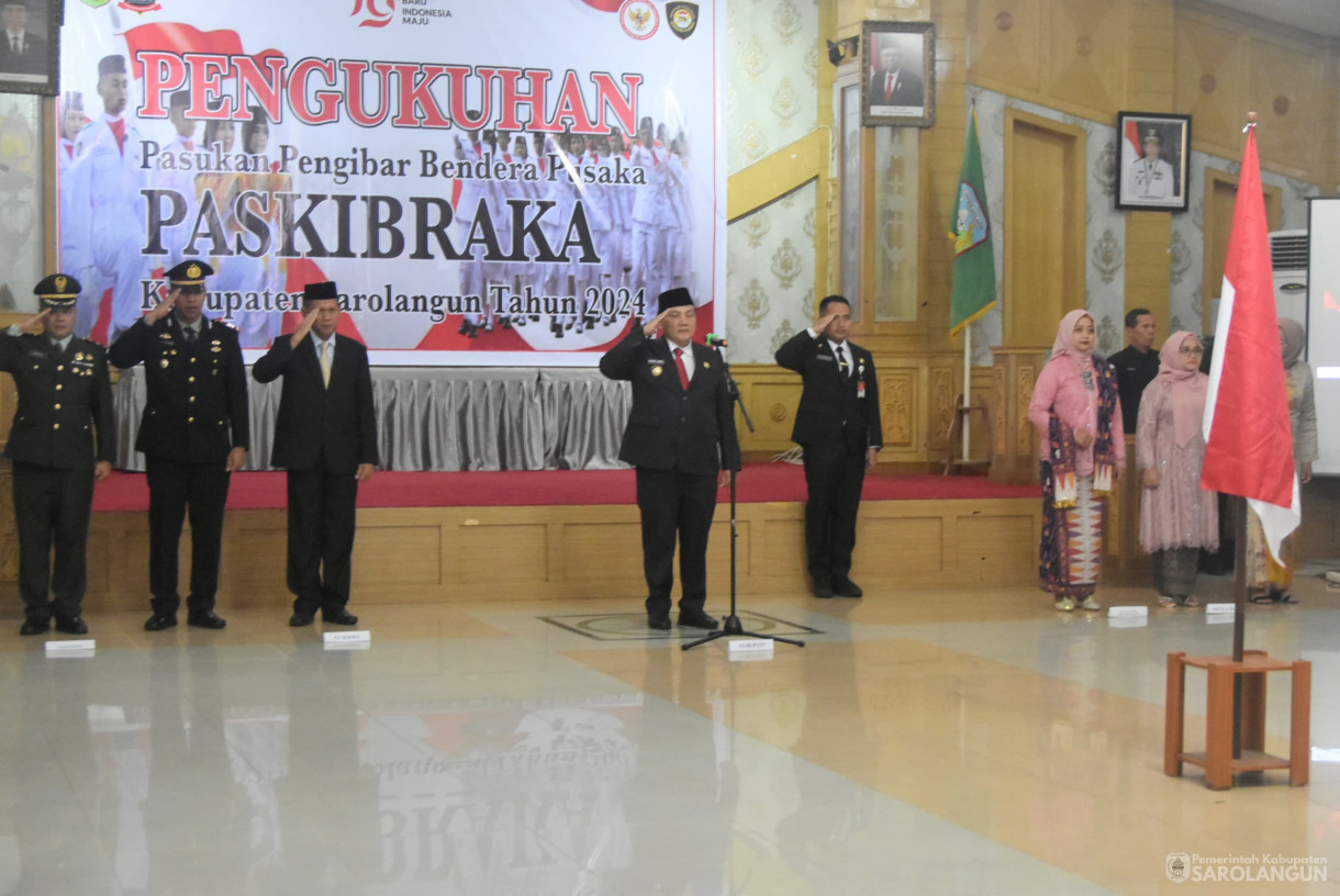 15 Agustus 2024 -&nbsp;Pengukuhan Pasukan Pengibar Bendera Pusaka, Bertempat di Aula Utama Kantor Bupati Sarolangun