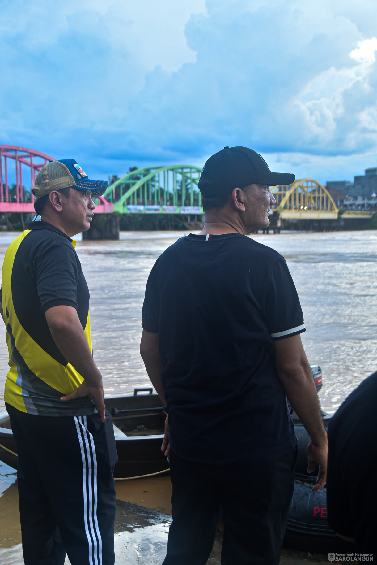 7 April 2025 - Meninjau Persiapan Balumbo Biduk Dan Gotong Royong Membersihkan Sampah di Sekitaran Tepian Cik Minah Sarolangun&nbsp;