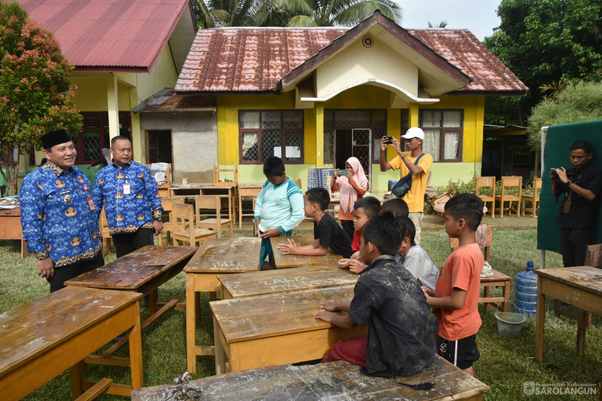 17 Januari 2024 - Meninjau Kondisi Sekolah Pasca Banjir Di Kecamatan Sarolangun