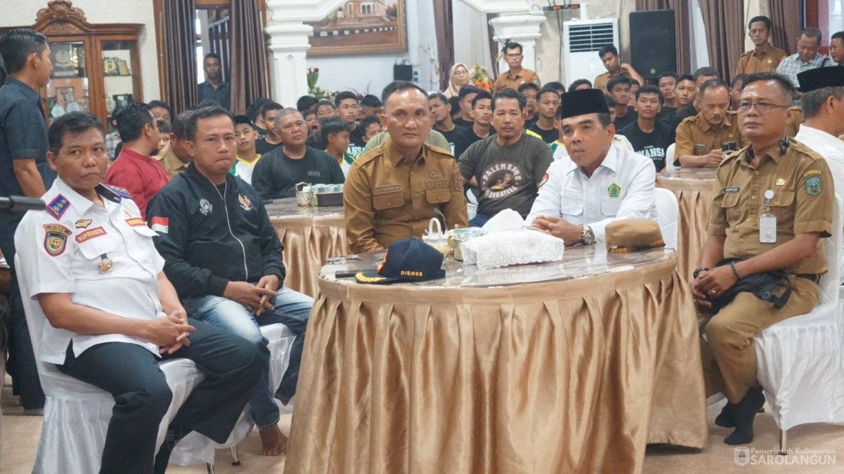 11 Mei 2026 Bupati Sarolangun melepas Keberangkatan Kontingen Sarolangun untuk mengikuti Jambi School Football League Tingkat Provinsi di Kabupaten Batanghari