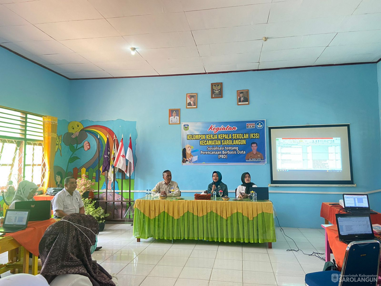 Rabu,06 September 2023 - Ibu Penjabat Bupati Sarolangun Melaksanakan Peninjauan Lokus KKS bersama Tim Pusat Beserta Pembina dan Forum KKS di Kabupaten Sarolangun