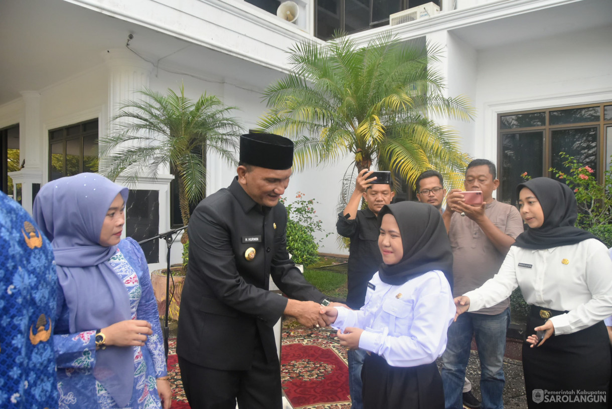 22 Mei 2025 -&nbsp;Penyerahan SK CPNS Tahun 2024 dan Pengambilan Sumpah Janji Jabatan di Lingkungan Pemerintah Kabupaten Sarolangun