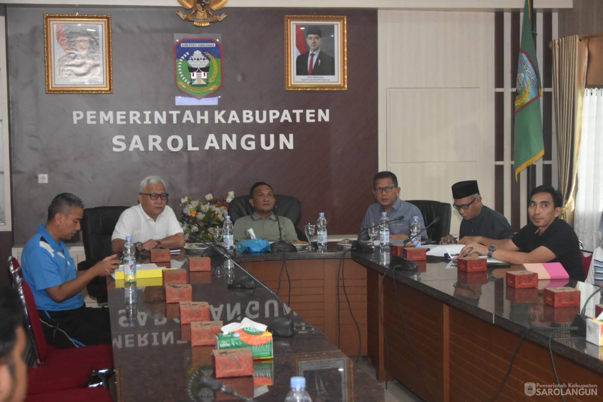 25 Juli 2025 - Zoom Meeting Audiensi dengan Dirjen Perimbangan dan Keuangan Daerah Kemenkeu RI di Ruang Pola Utama Kantor Bupati Sarolangun