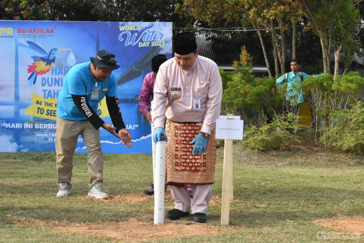 23 Agustus 2023 - Penjabat Bupati Sarolangun Menghadiri Acara Peringatan Hari Air Sedunia di SMAN 7 Sarolangun