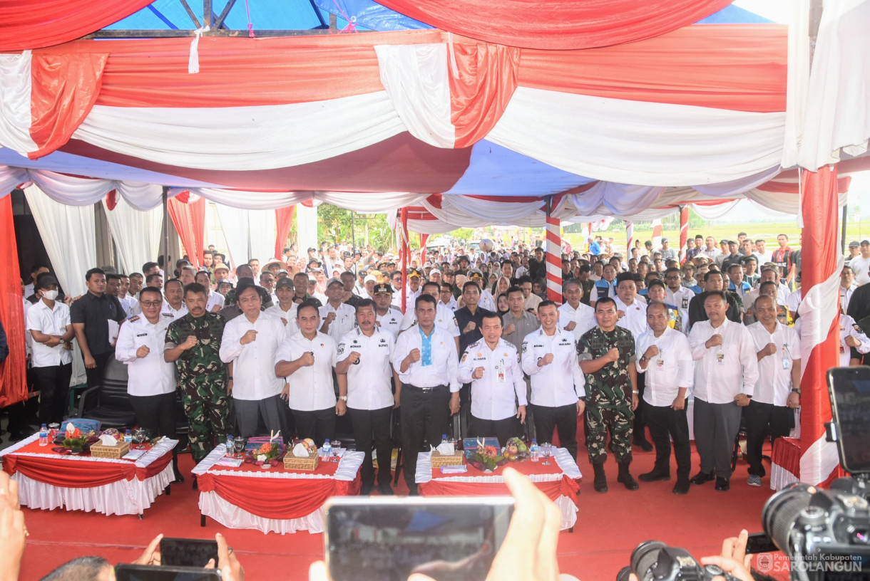 23 Juli 2025 - Kunjungan Kerja Menteri Pertanian RI Dalam Rangka Mendukung Pelaksanaan Program Swasembada pangan di Desa Tanjung Mudo Kecamatan Sitinjau Laut Kabupaten Kerinci