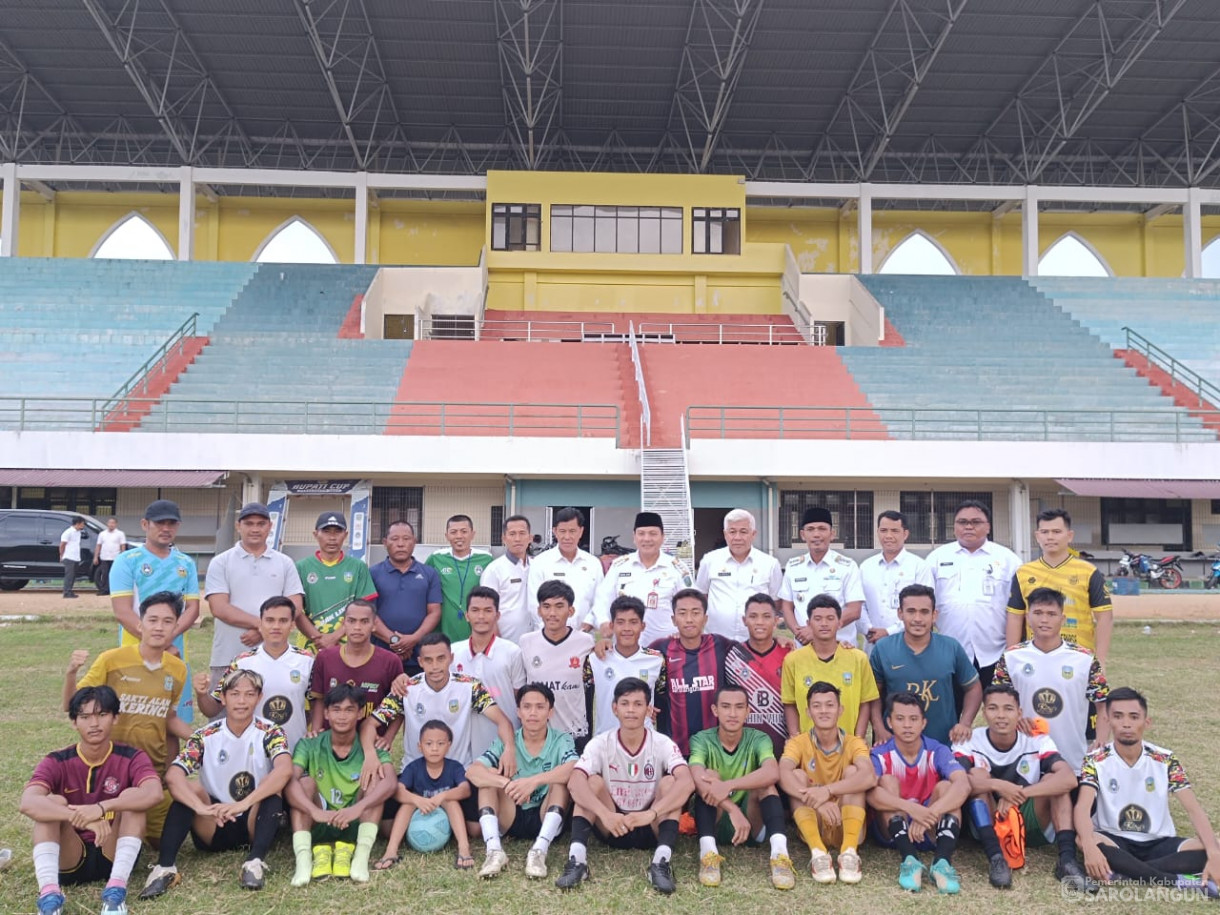 10 Januari 2024 - Meninjau Pelaksanaan Sparing Latihan Pra Gubernur Cup Jambi Tahun 2024 Di Gor Koni Sarolangun