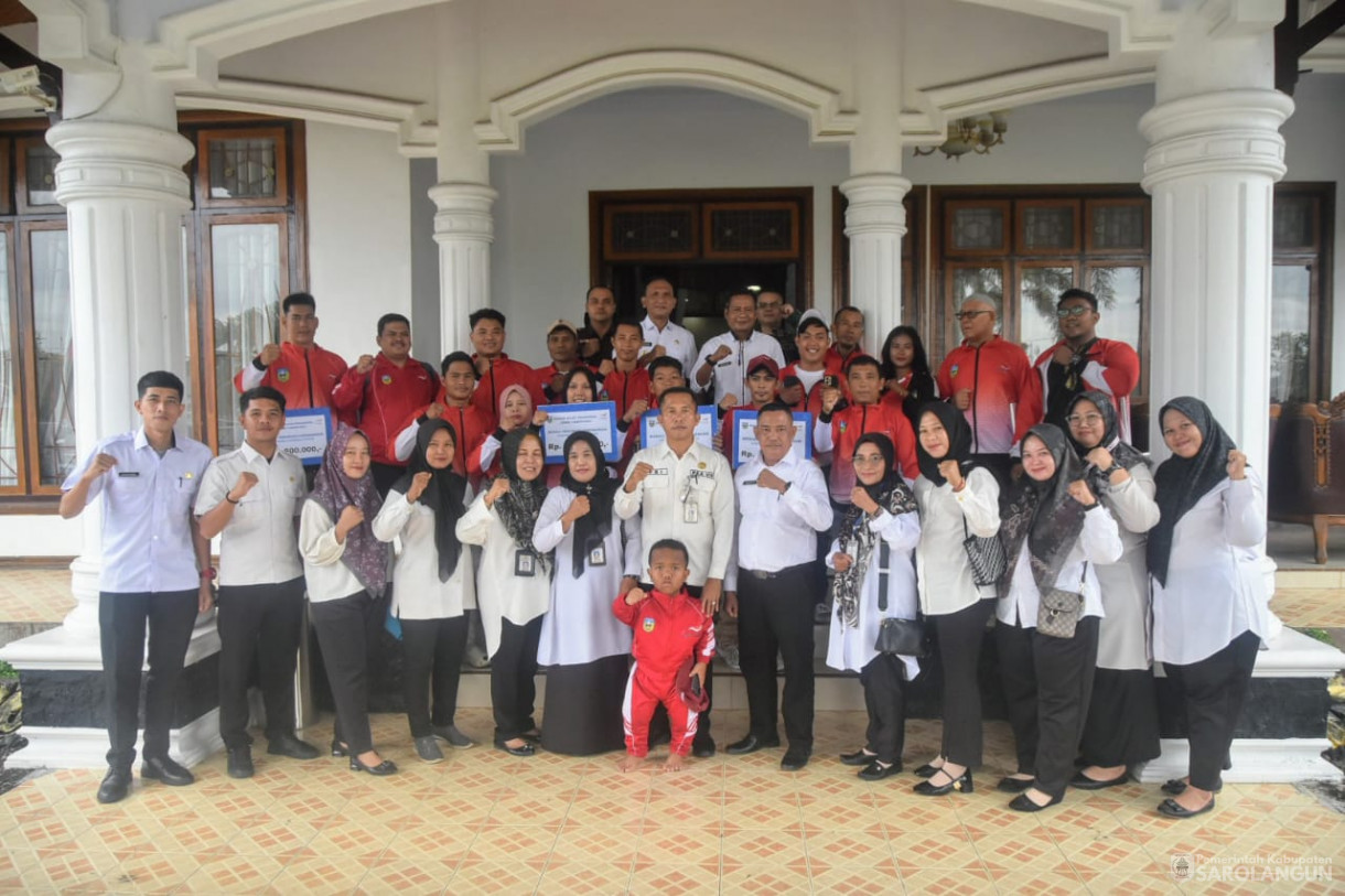 18 Juni 2025 - Penyerahan Bonus Secara Simbolis Kepada Atlet Berprestasi dan Pelatih Pasca Pekan Paralimpik Provinsi&nbsp;