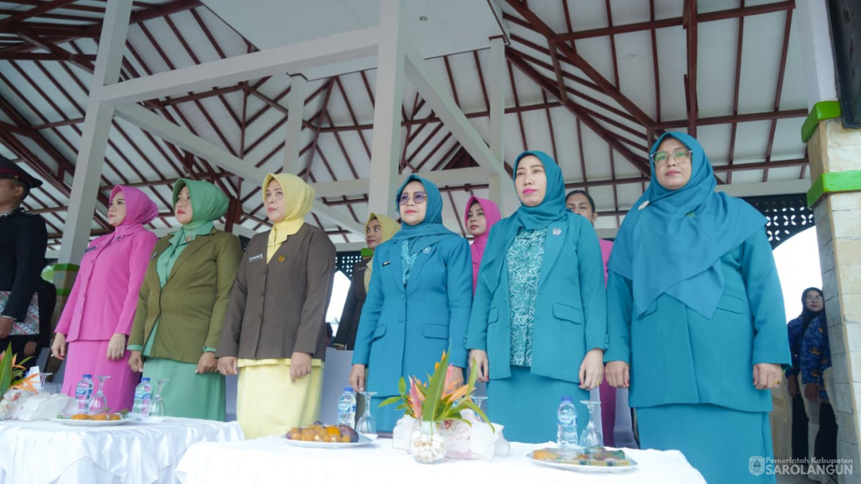 28 Oktober 2025 Upacara Hari Peringatan Sumpah Pemuda Ke 97 Tahun 2025 , Launching Perlindungan Jamsostek Bagi Pekerja Rentan, Lembaga Adat Masyarakat dan LPM Kelurahan dan&nbsp;Penyerahan Satu Unit Truk Sampah Ke Dinas LHD Sarolangun&nbsp;&nbsp;