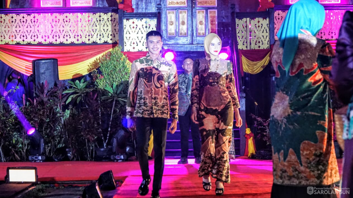 17 Januari 2026 Malam Apresiasi dan Pegelaran Busana bertempat di Anjungan Provinsi Jambi Taman Melayu Provinsi Jambi