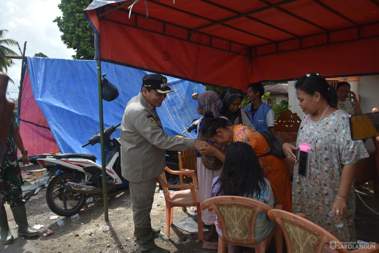 13 Januari 2024 - Meninjau Lokasi Terdampak Banjir Sekaligus Memberikan Bantuan Di Desa Pulau Pinang Dan Ladang Panjang