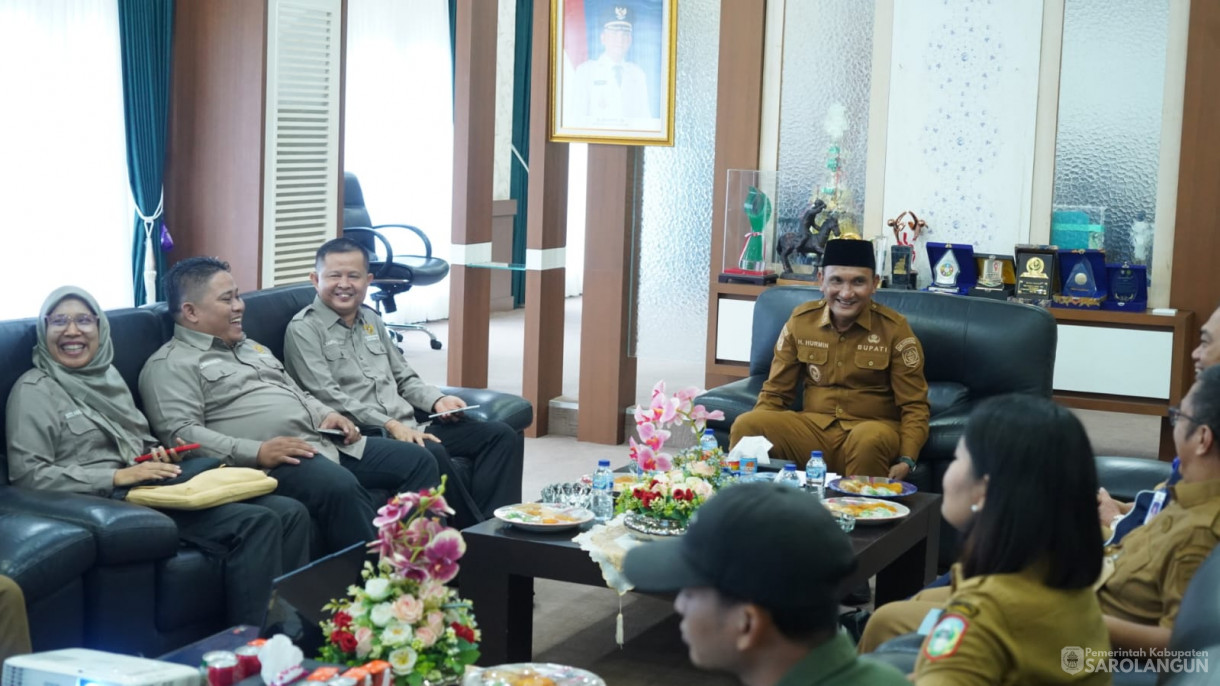 Selasa 11 November 2025