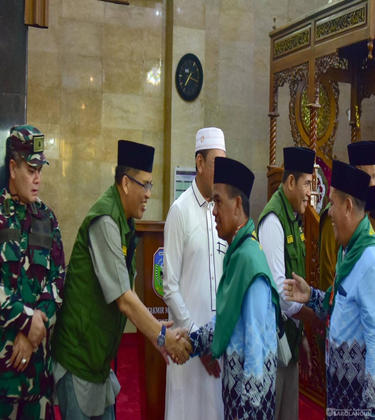 19 Mei 2026 Pelepasan Keberangkatan Jamaah Calon Haji Kabupaten Sarolangun Tahun 1447 H 2026 M dari Kabupaten Sarolangun menuju Asrama Haji Provinsi Jambi bertempat di Masjid Assulthon Sarolangun