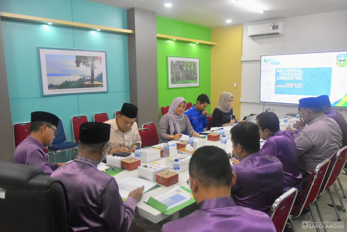 15 Oktober 2024 - Rapat Persiapan Teknis Tim Koordinator Perlindungan
 Jaminan Sosial Ketenagakerjaan Bagi Pekerja Rentan Kabupaten 
Sarolangun, Bertempat di Aula Bappeda Sarolangun