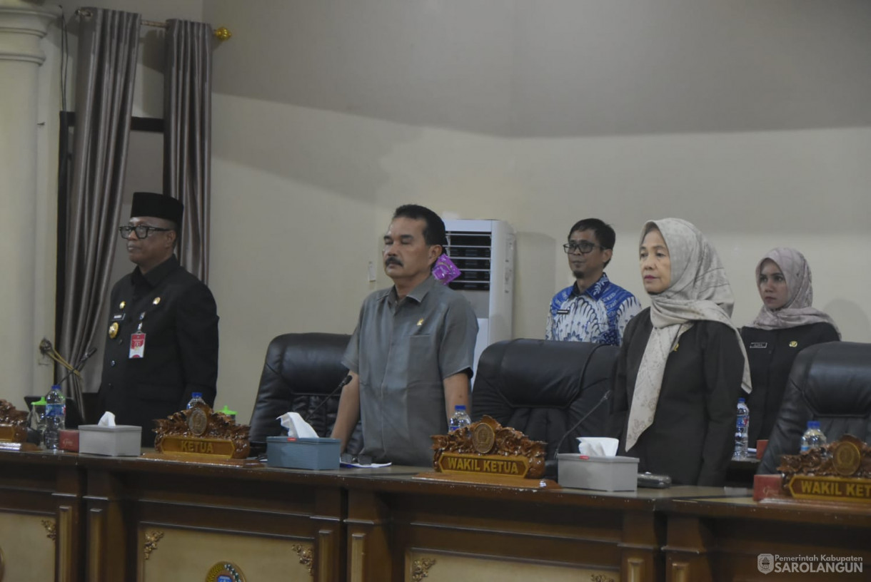 21 November 2024 - Rapat Paripurna Tingkat I Tahap I, Bertempat di Kantor DPRD Kabupaten Sarolangun