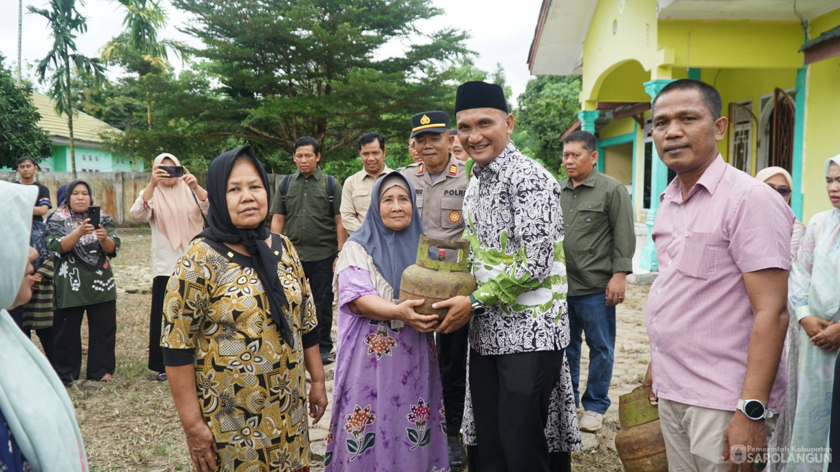 Monitoring Dalam Rangka Operasi Pasar Gas Elpiji 3 kg sejumlah 560 tabung untuk masyarakat kec Air Hitam