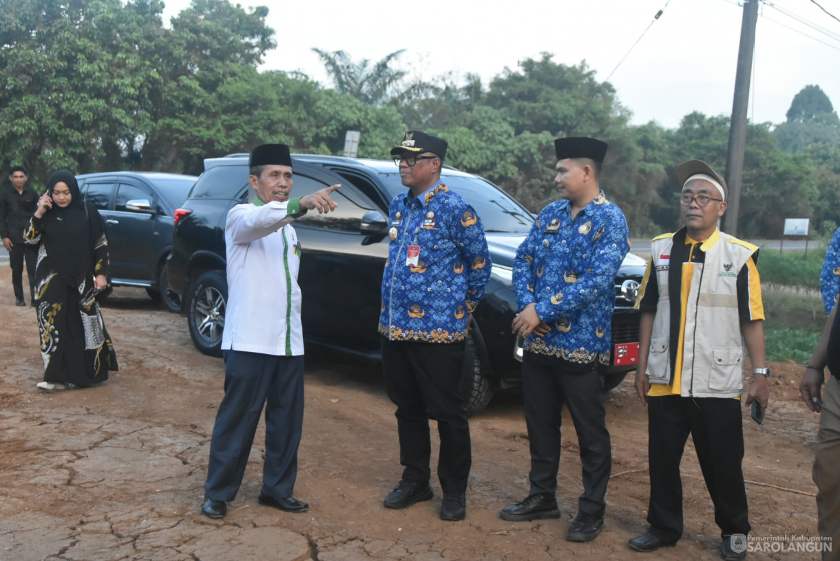 28 Oktober 2024 -&nbsp;Meninjau Pembangunan Rumah Sehat Baznas Kabupaten Sarolangun, Bertempat di Desa Tanjung Kecamatan Bathin VIII