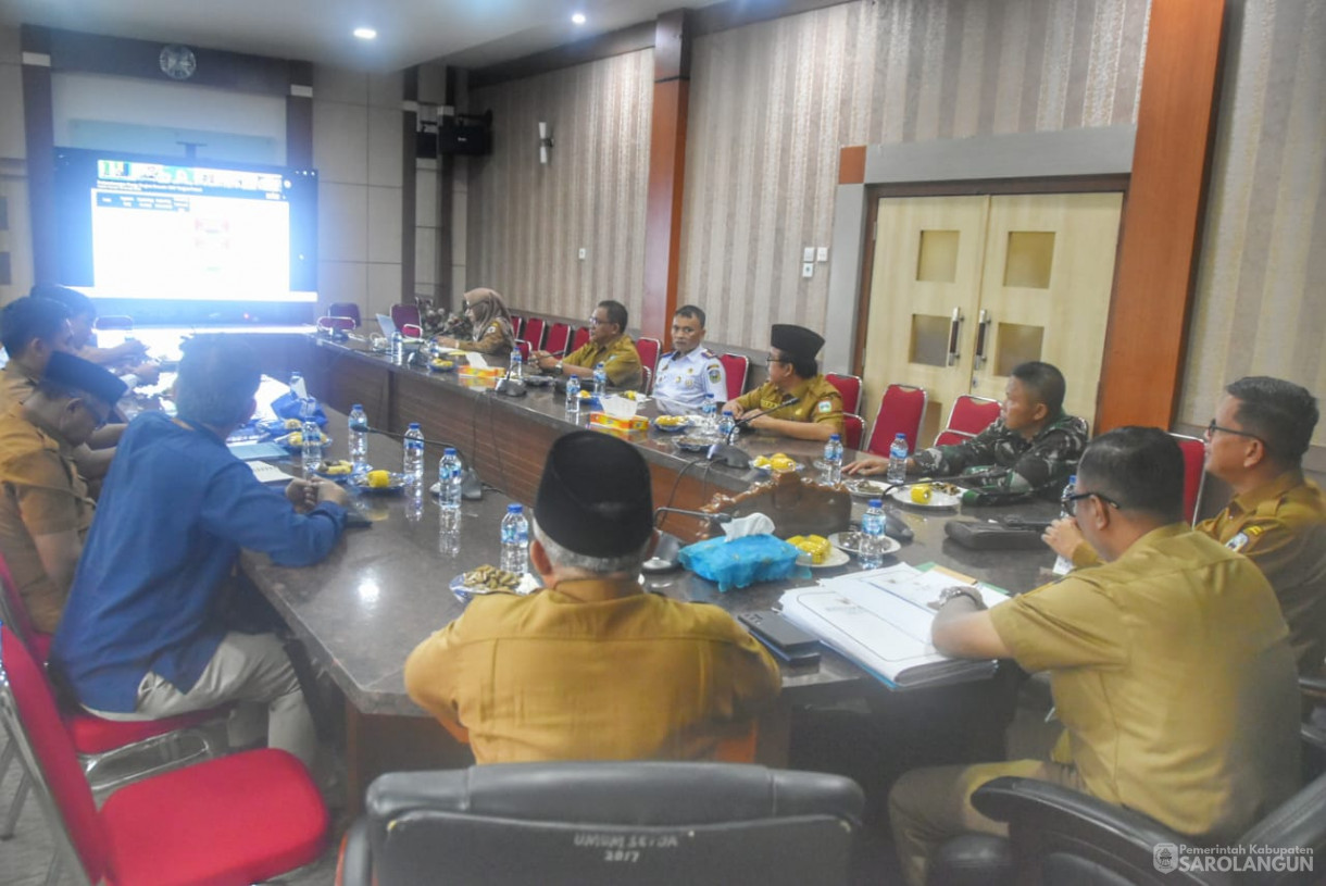 13 Januari 2024 - Rapat TPID Via Zoom Meeting, Bertempat di Ruang Pola Utama Kantor Bupati Sarolangun