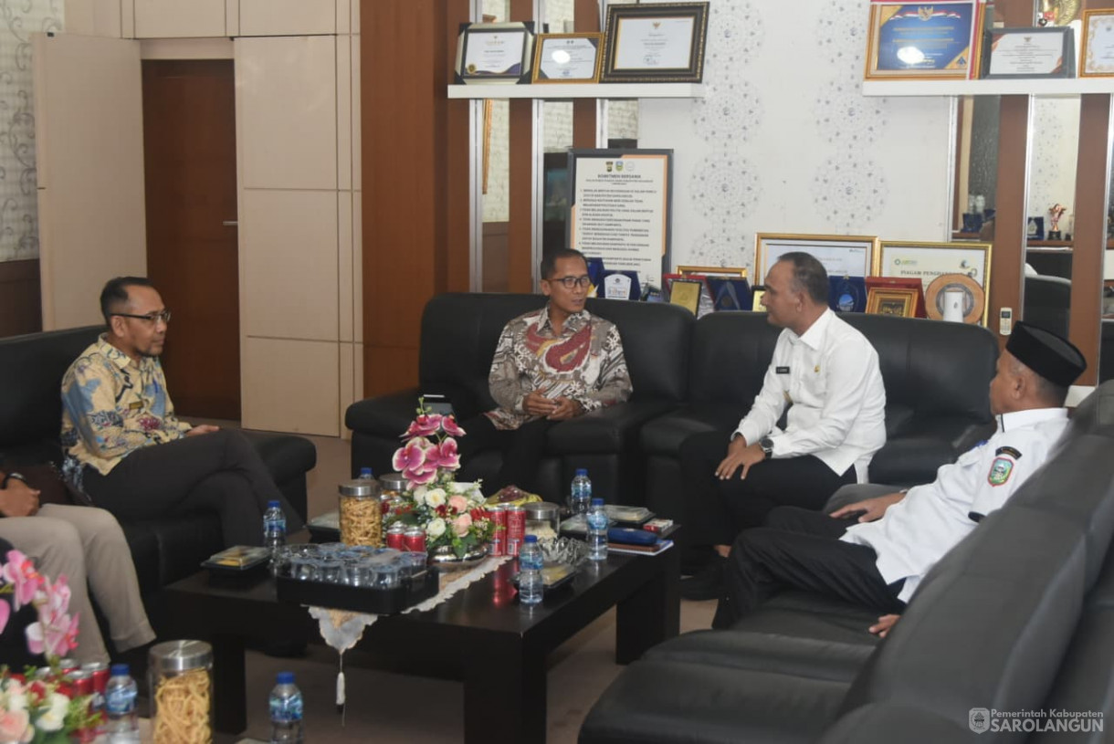 27 Agustus 2025&nbsp; Penandatanganan MOU Kerjasama Antara Kantor Wilayah Direktorat Jenderal Perbendaharaan Provinsi Jambi Dengan Pemerintah Kabupaten Sarolangun