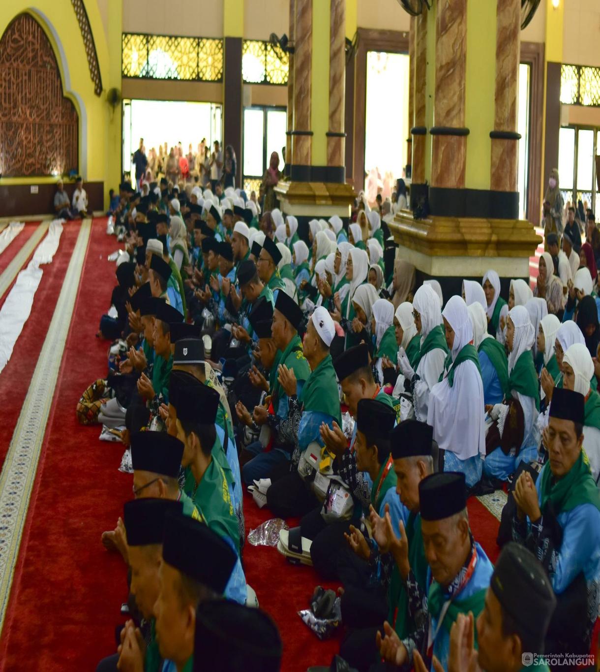 19 Mei 2026 Pelepasan Keberangkatan Jamaah Calon Haji Kabupaten Sarolangun Tahun 1447 H 2026 M dari Kabupaten Sarolangun menuju Asrama Haji Provinsi Jambi bertempat di Masjid Assulthon Sarolangun