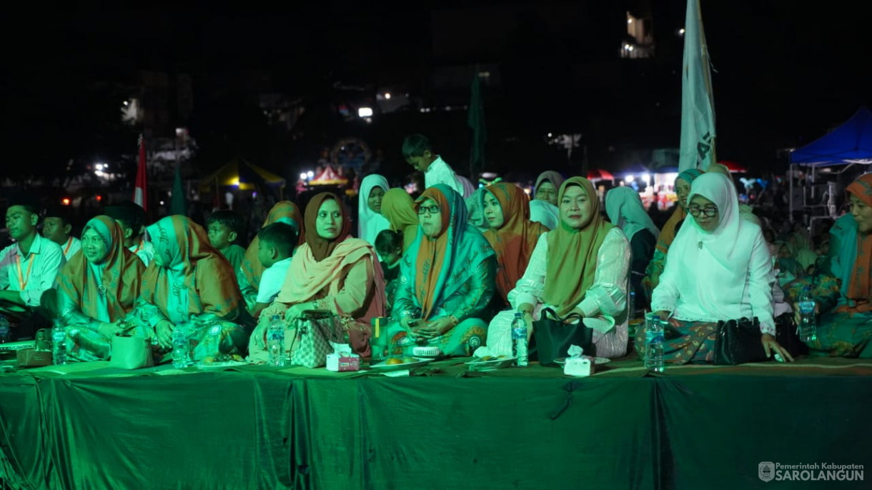 21 Oktober 2025&nbsp; Istighosah dan Tabligh Akbar Dalam Rangka Peringatan Hari Santri Nasional Tahun 2025