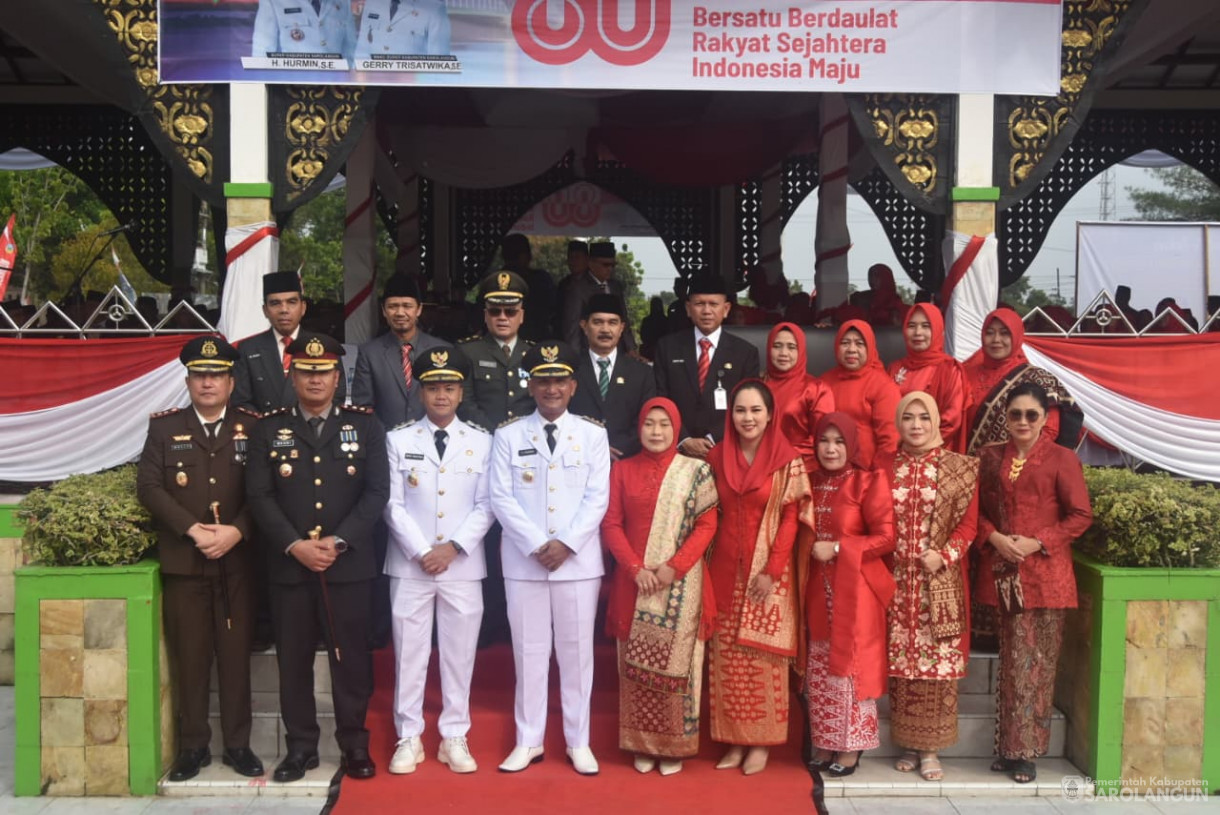 17 Agustus 2025&nbsp; Upacara Peringatan HUT RI ke 80 di Lapangan Gunung Kembang