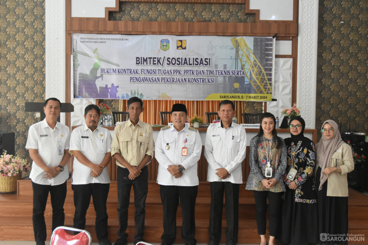 6 Maret 2024 – Bimtek Dan Sosialisasi Hukum Kontrak, Fungsi Tugas PPK, PPTK, Dan Tim Teknis Serta Pengawasan Pekerjaan Konstruksi Di Aula Golden Hotel Sarolangun