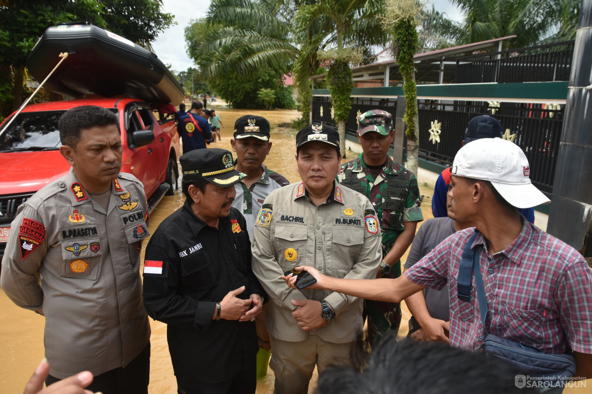 13 Januari 2024 - Meninjau Lokasi Terdampak Banjir Dan Proses Evakuasi Di Desa Lidung