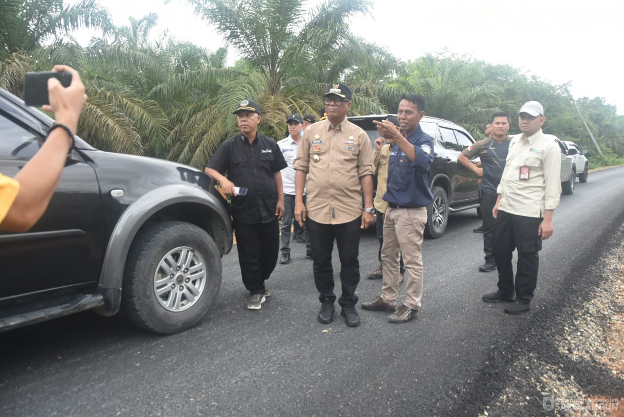 23 November 2024 -&nbsp;Meninjau Jalan di Desa Kasang Melintang Kecamatan Pauh