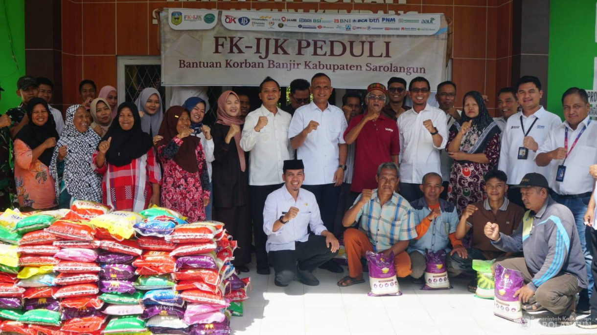 13 Mei 2026 Penyerahan Bantuan Masyarakat Terdampak Banjir dengan Forum Komunikasi Industri Jasa Keuangan Provinsi Jambi