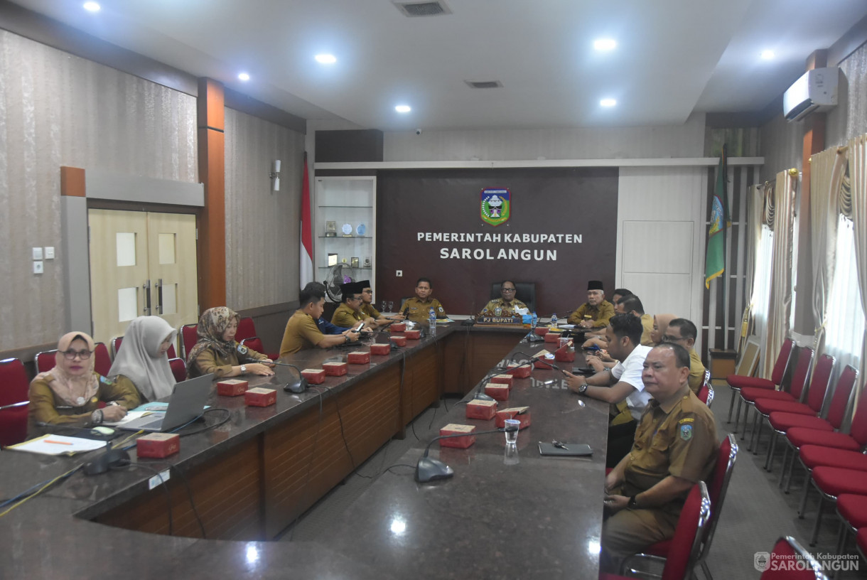 11 November 2024 -&nbsp;Rapat TPID Via Zoom Meeting, Bertempat di Ruang Pola Utama Kantor Bupati Sarolangun