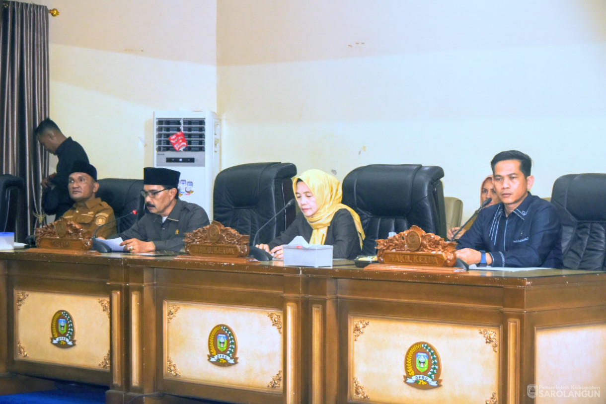 13 Oktober 2025 Rapat Paripurna DPRD Sarolangun