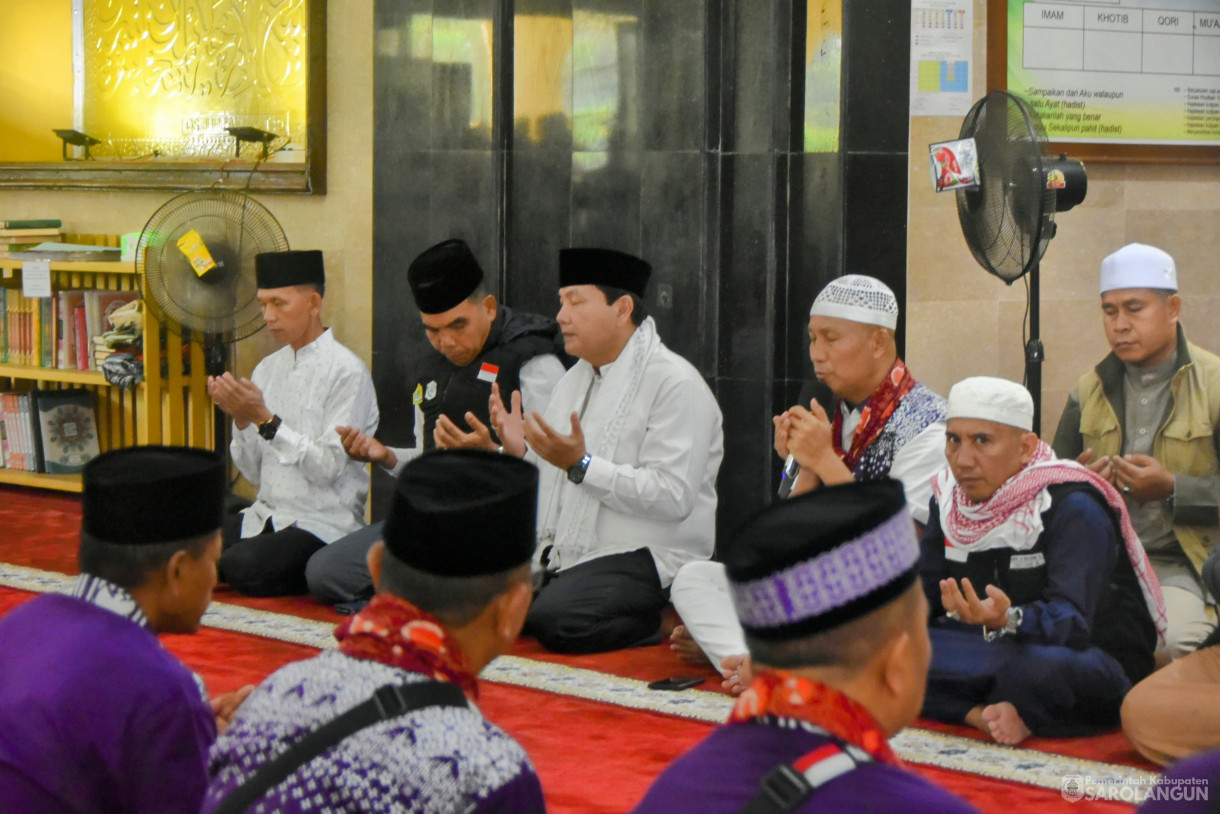 2 Juni 2024 -&nbsp;Pelepasan Calon Jamaah Haji Sarolangun Tahun 2024 Di Masjid Assulthon