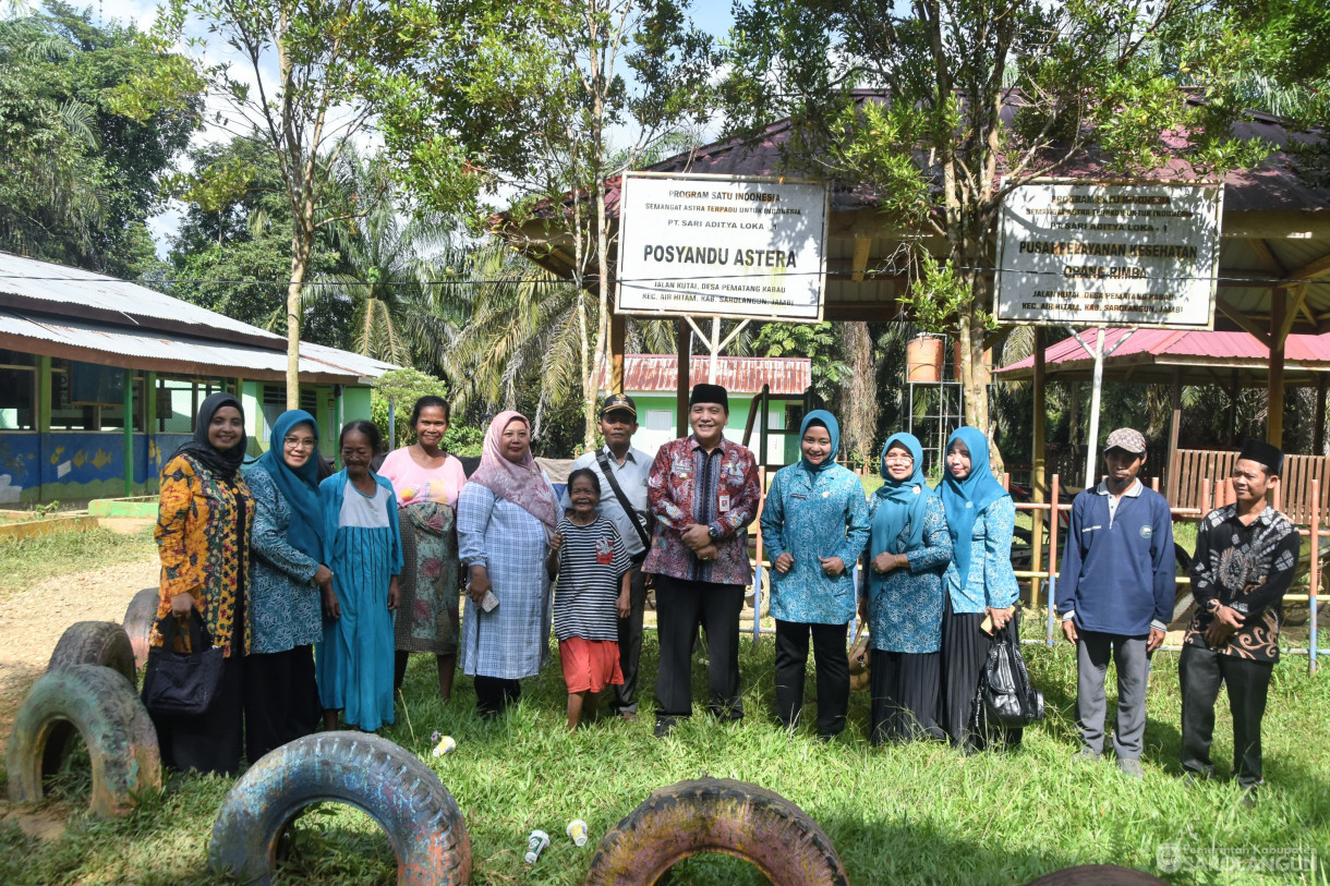 30 Maret 2024 - Meninjau Kondisi Tempat Hunian Suku Anak Dalam Dan Penyerahan Bantuan Sosial Di Desa Pematang Kabau Kecamatan Air Hitam