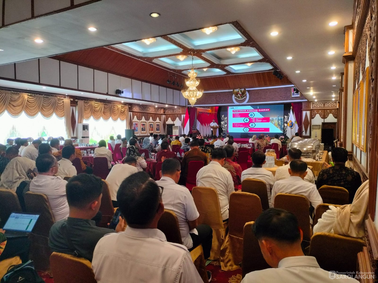 26 November 2025 Rapat Koordinasi dan Evaluasi Hasil Survei Penilaian Integritas&nbsp; Tahun 2024 di Auditorium Rumah Dinas Gubernur Jambi