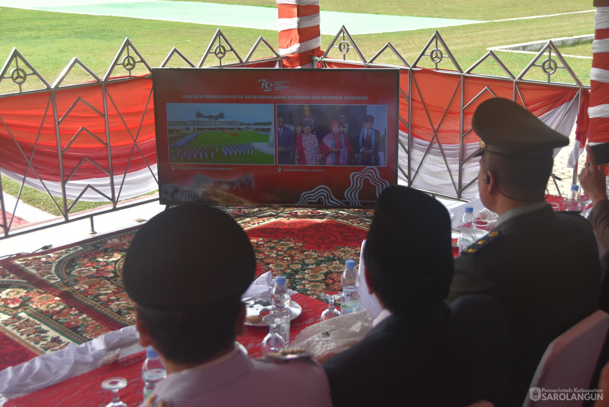17 Agustus 2024 -&nbsp;Menyaksikan Melalui Zoom Meeting Upacara Pengibaran Bendera Merah Putih Di Ibukota Nusantara, Bertempat di Lapangan Gunung Kembang Sarolangun