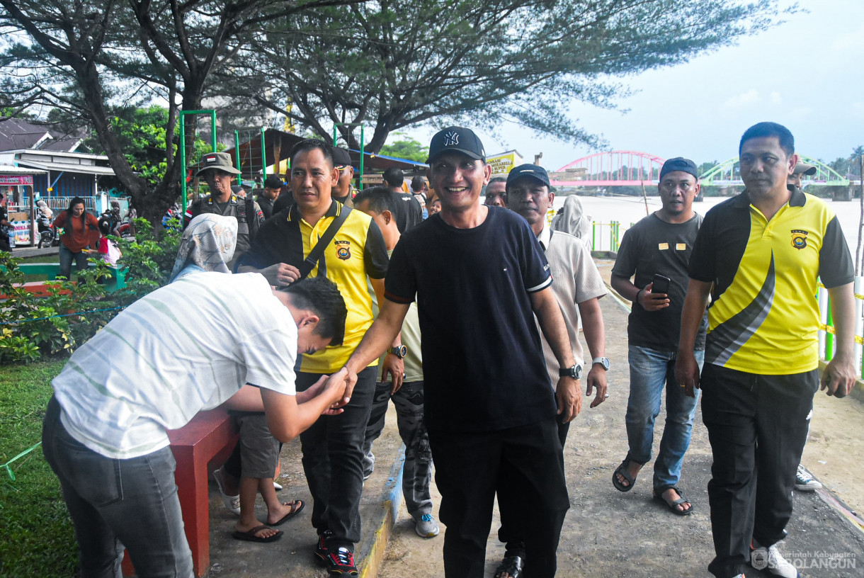 7 April 2025 - Meninjau Persiapan Balumbo Biduk Dan Gotong Royong Membersihkan Sampah di Sekitaran Tepian Cik Minah Sarolangun&nbsp;