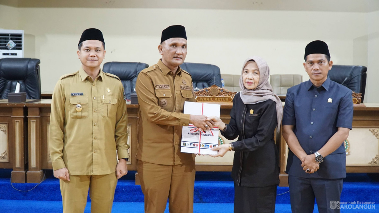 14 April 2026 Rapat Paripurna Tingkat I Tahap III, Tingkat II di Gedung DPRD Kabupaten Sarolangun