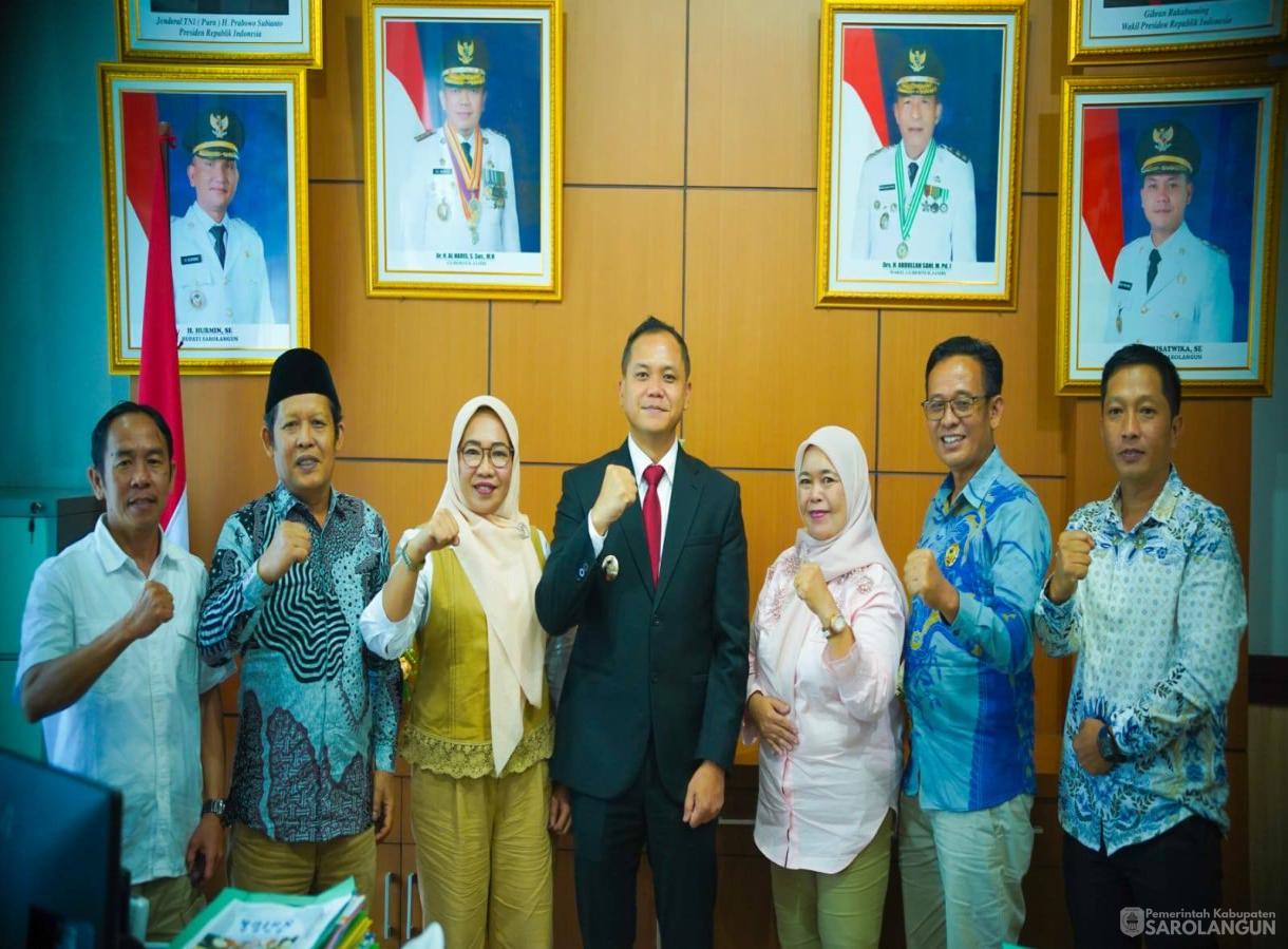 20 Mei 2026 Pertemuan Konsultasi dan Koordinasi DPRD Kabupaten Lebong dengan Wakil Bupati Kabupaten Sarolangun tentang Sinergitas dalam Pengawasan Program Pemerintah Daerah di Ruang Kerja Wakil Bupati Sarolangun.