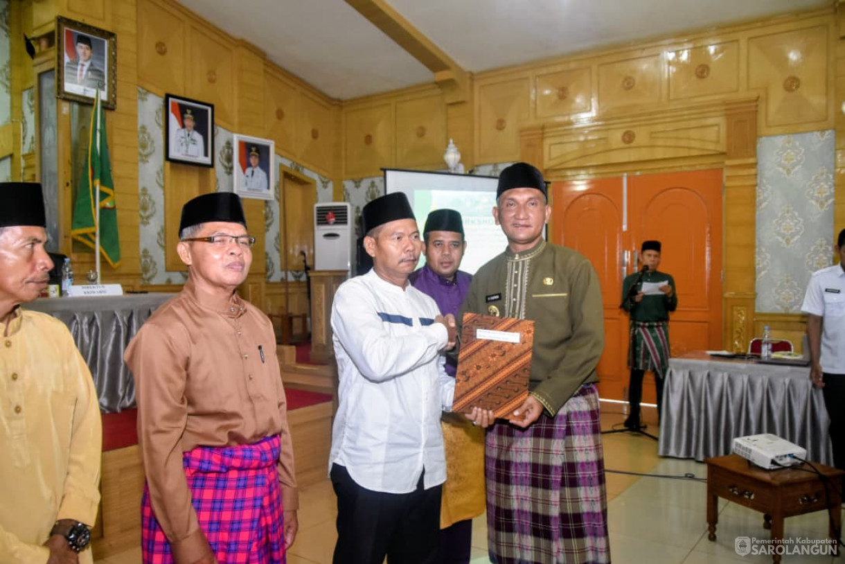 24 September 2025 Workshop Persiapan Verifikasi TeknisMenuju Pengakuan Hutan Adat dan Penyerahan 4 Surat Keputusan Bupati Sarolangun tentang Pengakuan dan Perlindungan Masyarakat Hukum Adat