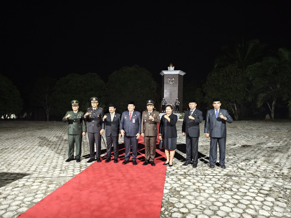 17 Agustus 2024 - Apel Kehormatan Dan Renungan Suci, Bertempat di Taman Makam Pahlawan Sarolangun