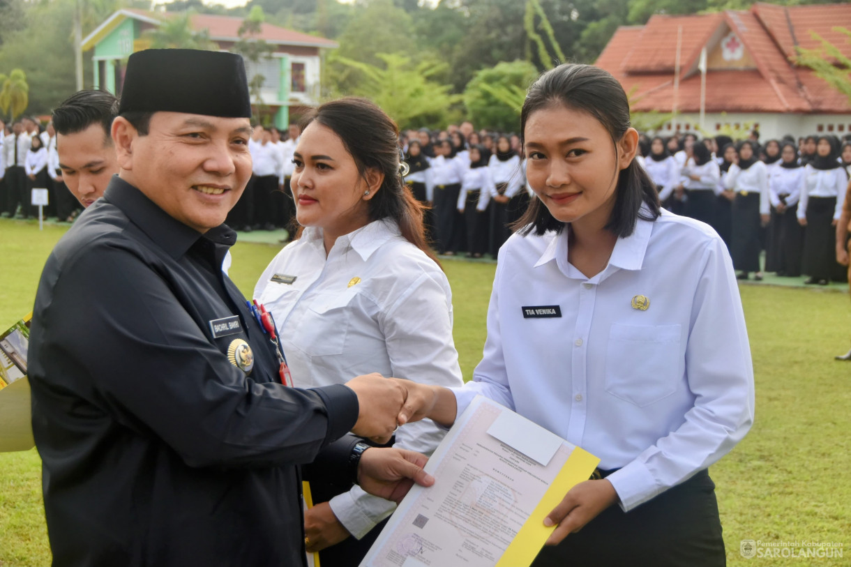 27 Mei 2024 - Apel Gabungan Dan Penyerahan SK PPPK Formasi Tahun 2023 Di Lapangan Gunung Kembang Sarolangun