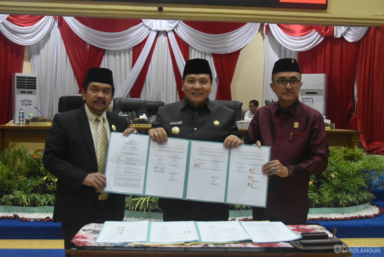 16 Agustus 2024 -&nbsp;Rapat Paripurna Tingkat 2, Bertempat di Gedung DPRD Kabupaten Sarolangun