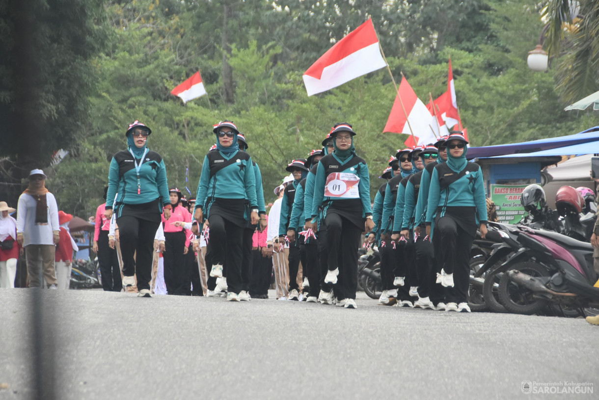 15 Agustus 2024 -&nbsp;Kegiatan Gerak Jalan Memperingati Hari Kemerdekaan RI Ke 79, Bertempat di Depan Rumah Dinas Bupati Sarolangun