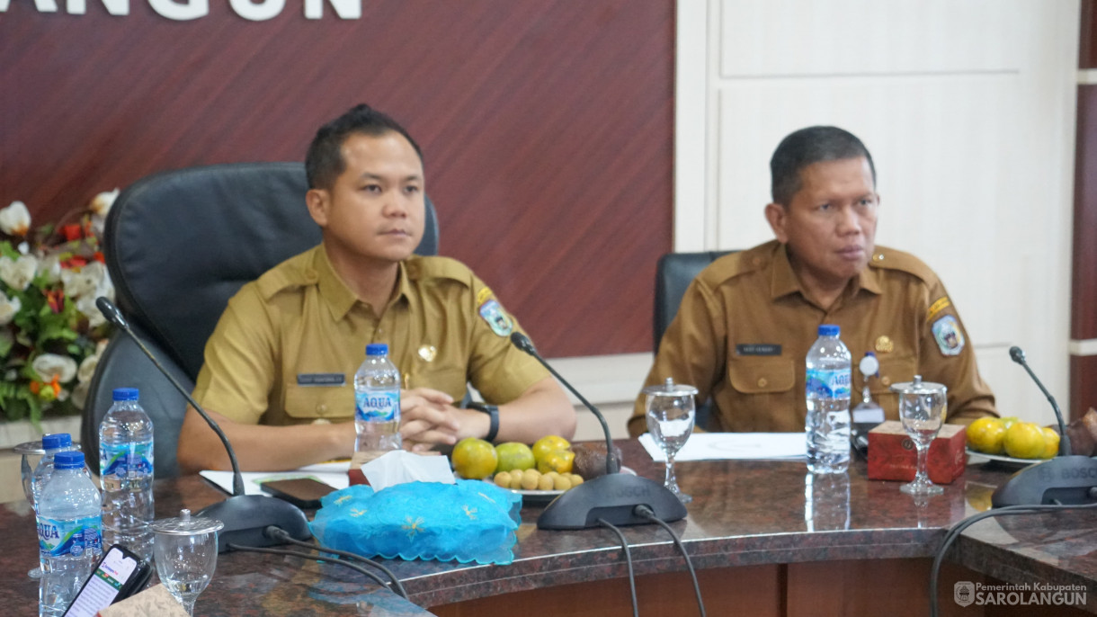 28 Juli 2025 -&nbsp;Zoom Meeting Monitoring Situasi Terkini Penanganan Karhutla Tahun 2025 di Ruang Pola Kerja Kantor Bupati Sarolangun