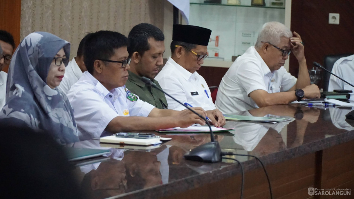 25 Februari 2026 Rapat Bersama Pimpinan Perusahaan Dalam Rangka Pembinaan Usaha Perkebunan di Ruang Pola Utama Kantor Bupati Sarolangun
