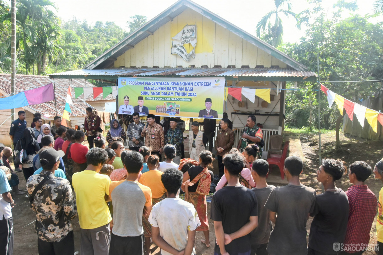 11 Juli 2024 - Penyerahan Bantuan Bantuan Untuk Warga Suku Anak Dalam, Bertempat di Desa Pulau Lintang Kecamatan Bathin VIII