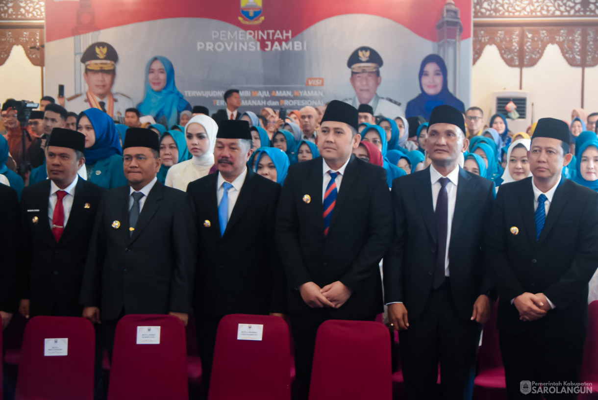 10 Maret 2025 - Pelantikan Ketua TP PKK, Bunda PAUD, Ketua Dekranasda Se Provinsi Jambi Bertempat di Auditorium Rumah Dinas Gubernur Jambi