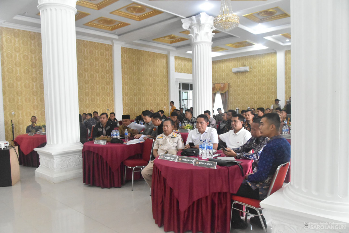 10 Agustus 2024 -&nbsp;Rapat Pleno Daftar Pemilih Sementara Pemilihan Gubernur dan Wakil Gubernur, Bupati dan Wakil Bupati, Bertempat Aula Hotel Golden Sarolangun