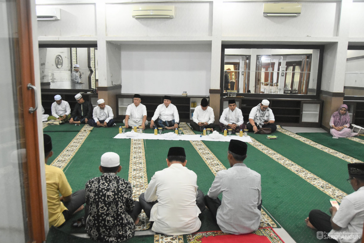 5 Maret 2024 – Yasin Dan Tahlilan Bersama Menyambut Bulan Suci Ramadhan 1445 H Di Musholla Rumah Dinas Bupati Sarolangun